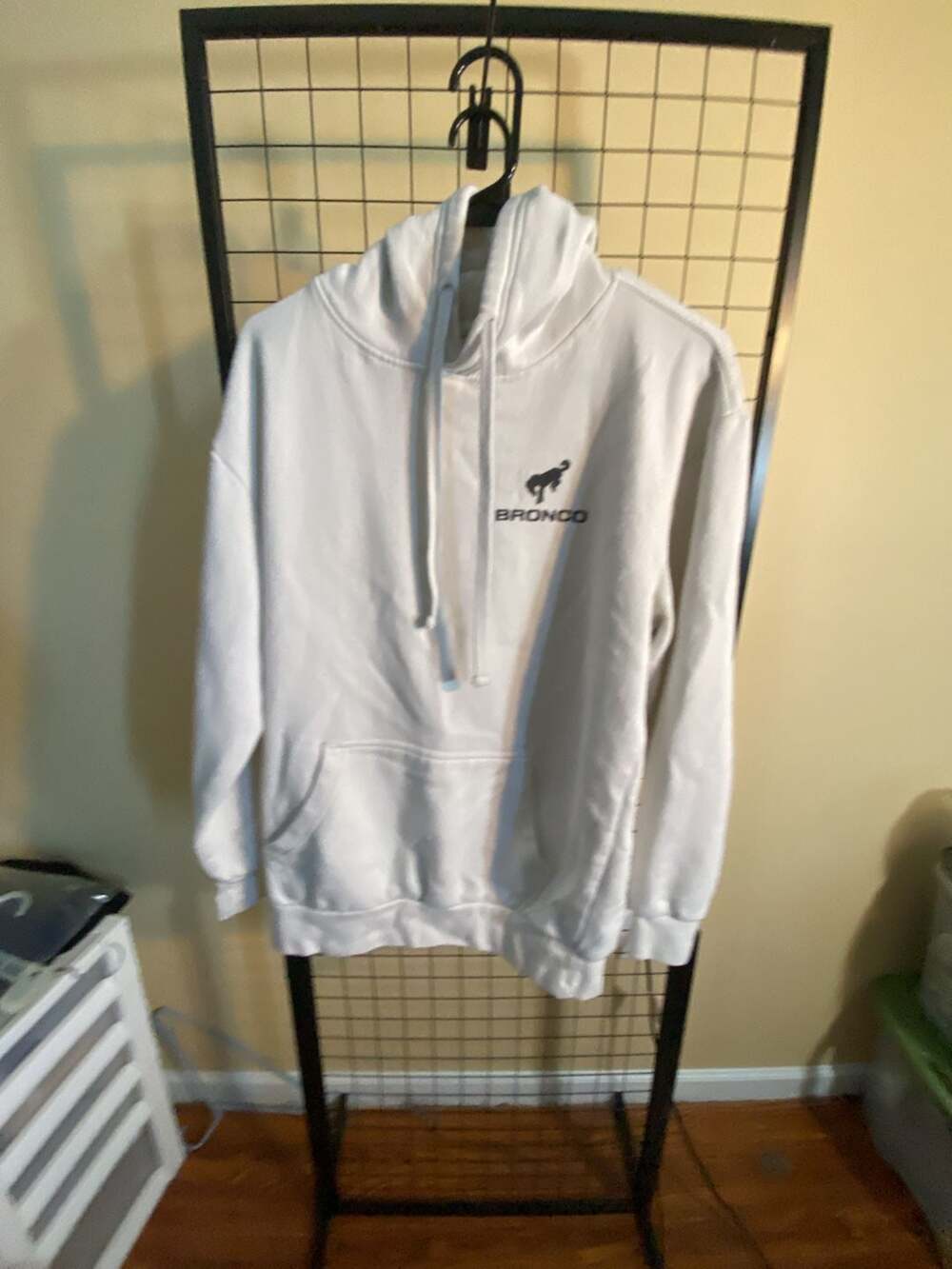 Ford Bronco 1979 Graphic Hoodie White Sweatshirt Medium